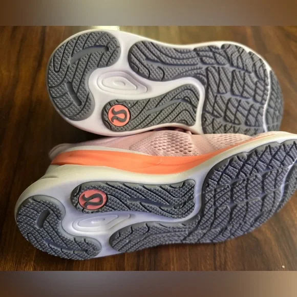 Lululemon Women's Pink Athletic Shoes Size 7 - Picture 2 of 5